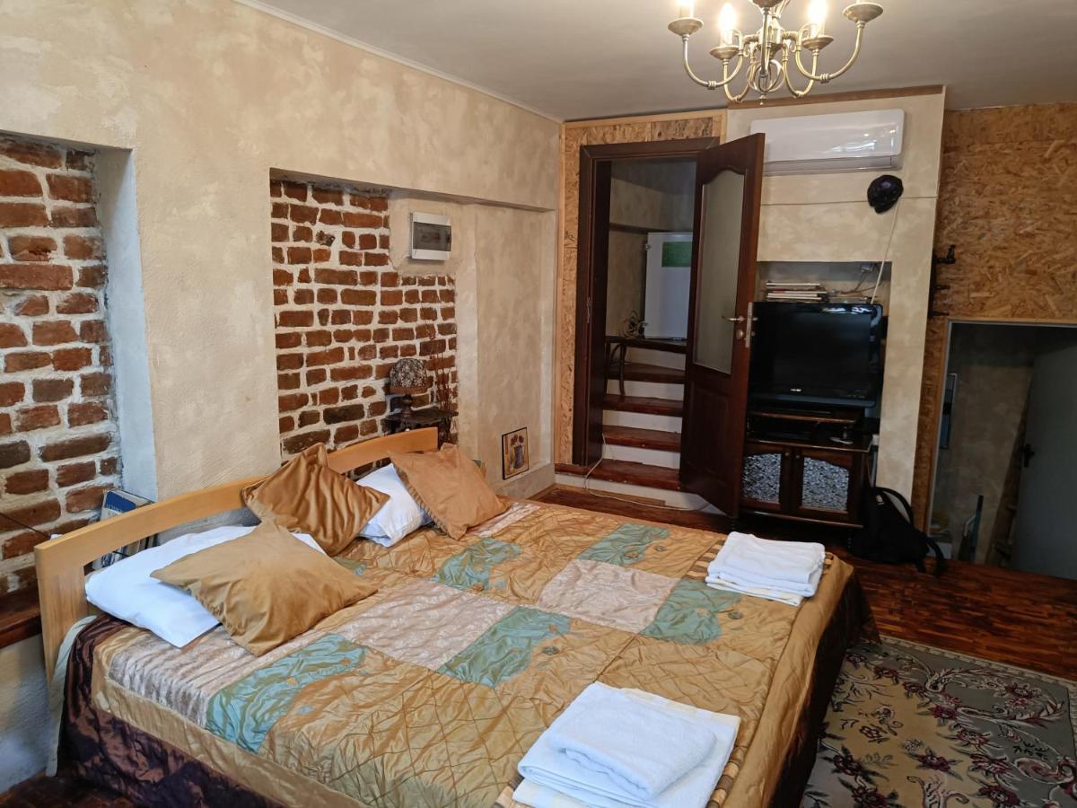 Maisonette In Kapana, *